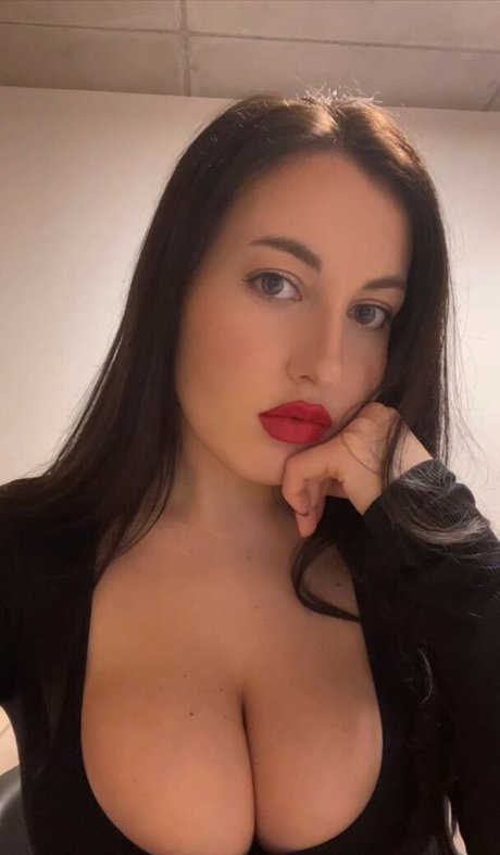 gtnlmts star erotic gallery