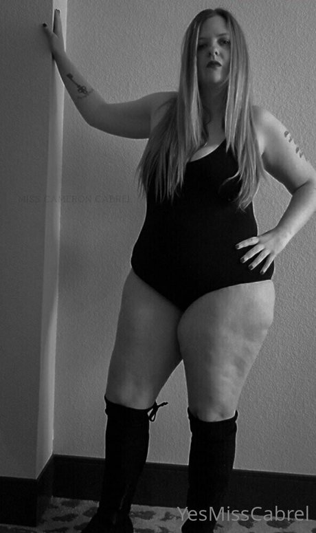yesmisscabrel hot pornstar pics