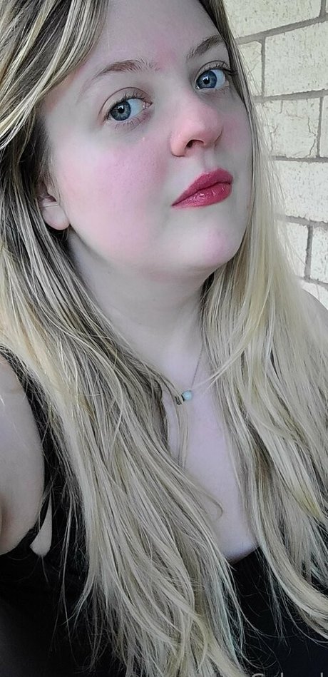 yesmisscabrel model sexy gallery