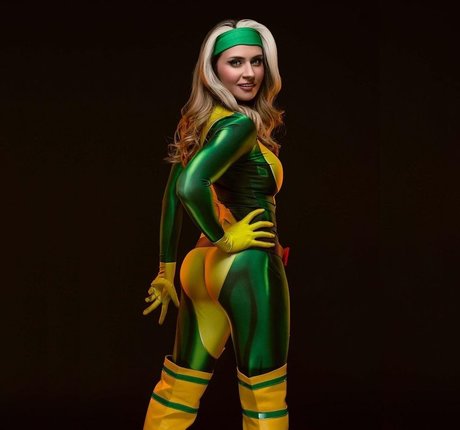 TSWG model sexy pics