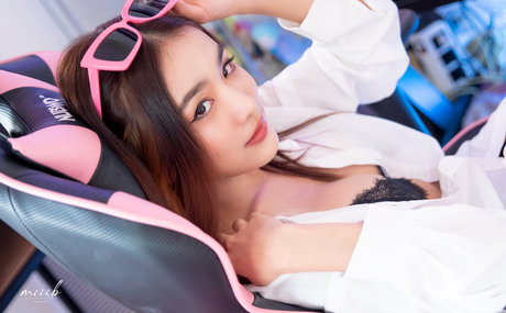 foxie way adult actress images