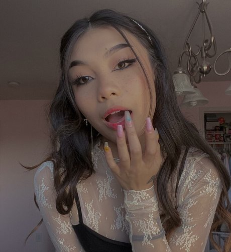 Trin Lovell pornstar nice img