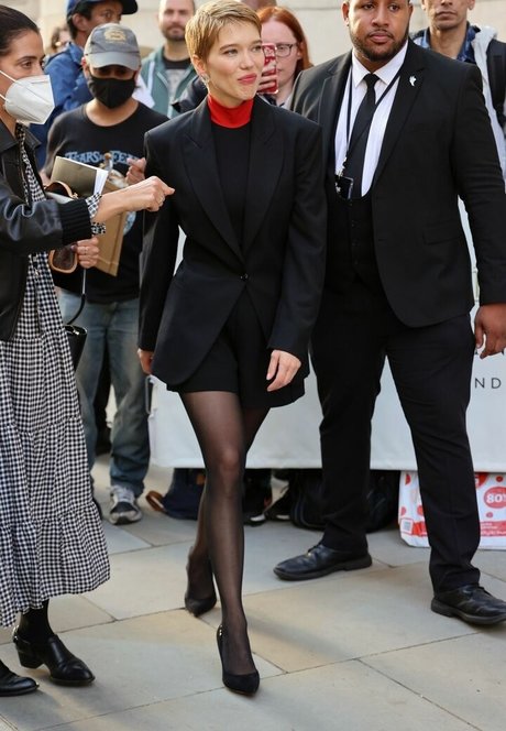 Lea Seydoux pornstar high quality img