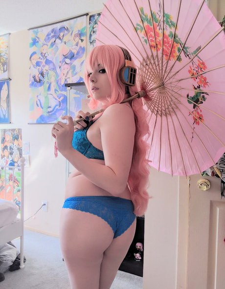 Dera Megurine sexy pornstar images