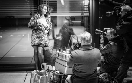 sandydeanjean free actress gallery