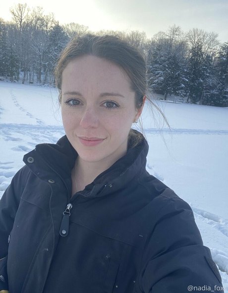 nadiafoxx69 pretty model pictures