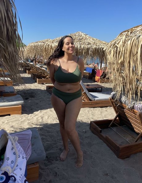 Peachyara top star galleries