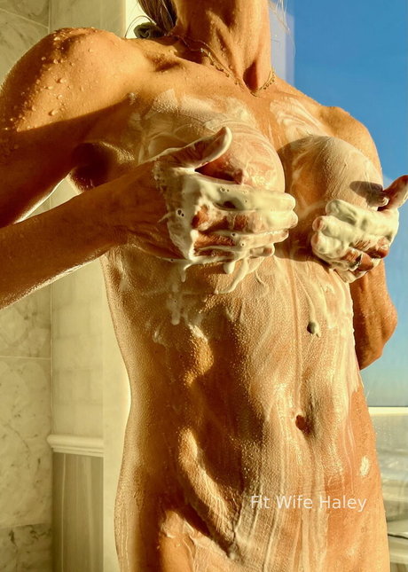 Fit Wife Haley model sexy galleries