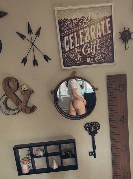 kittymekelsey naked star picture