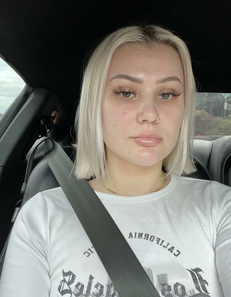 Leeza sexy actress picture