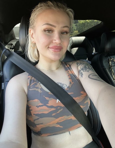 Leeza pornographic actress picture