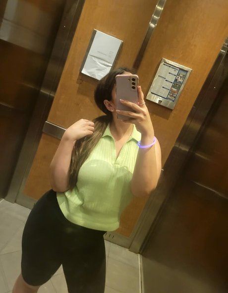 Minnie Silva exclusive model photos