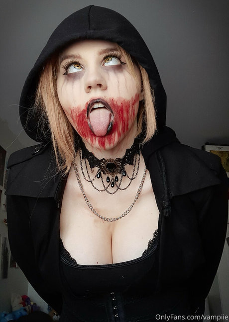 vampiie pornstar high quality pic
