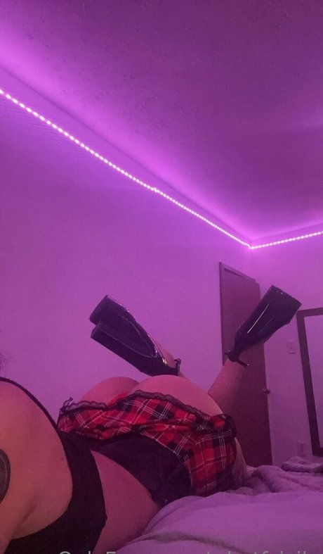 whotfsicily pretty pornstar pic