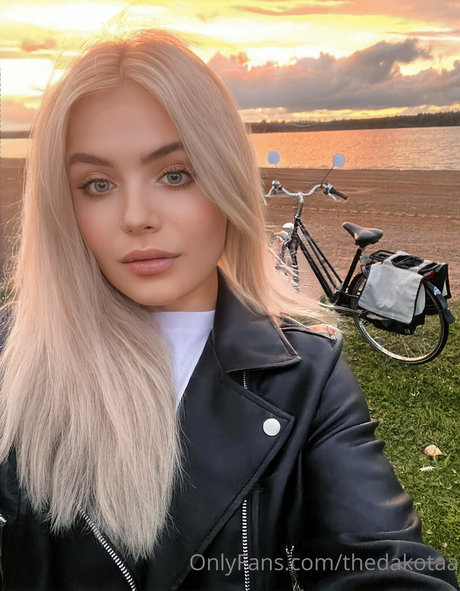 thedakotaa nice star picture