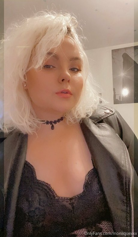 moniiquefox sex star photo