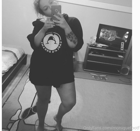 moniiquefox perfect actress photos