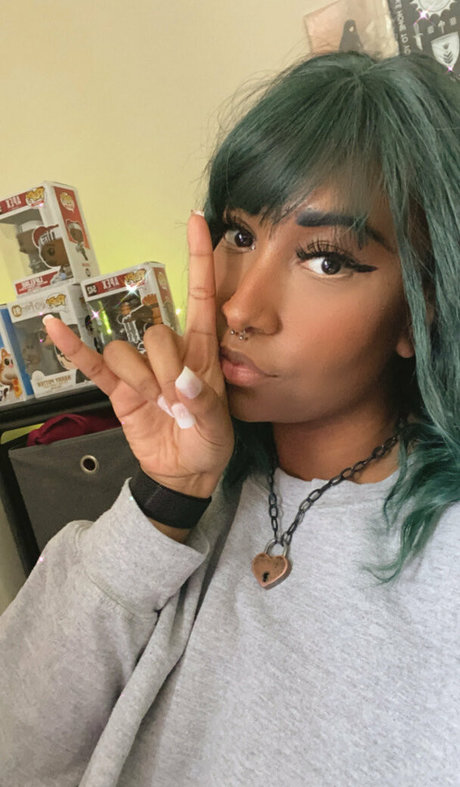 denaliplays xxx actress pictures