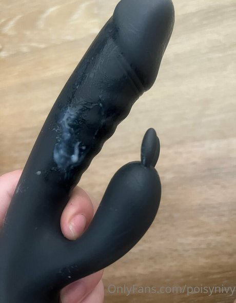 Poisynivy model free picture