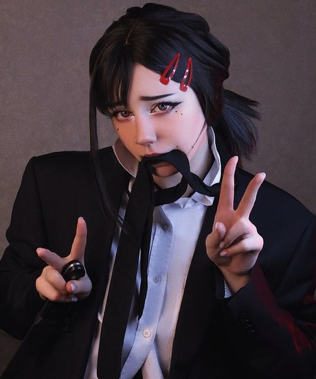 Dolchstosss high quality actress photo