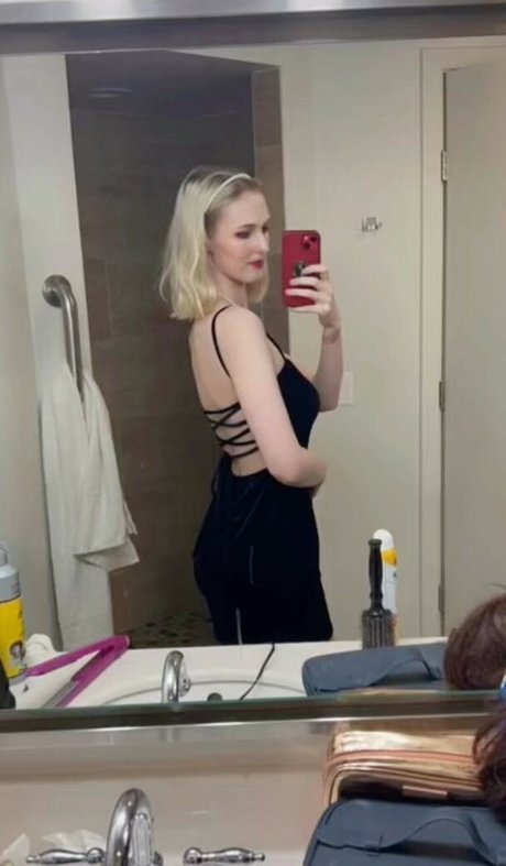 Shiro cos model erotic photo