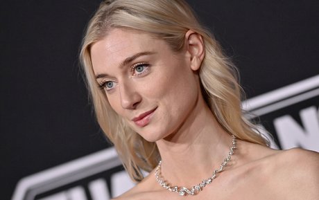 Elizabeth Debicki hd model image