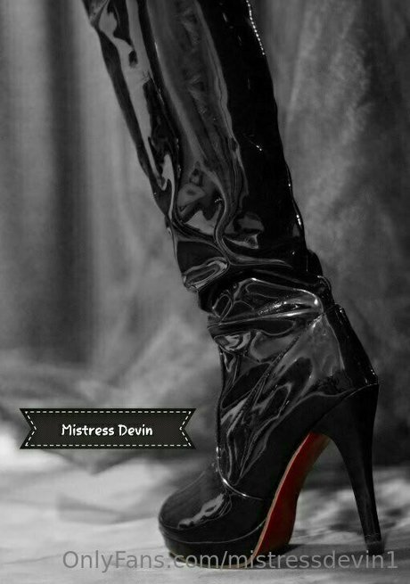 mistressdevin1 hot pornstar picture