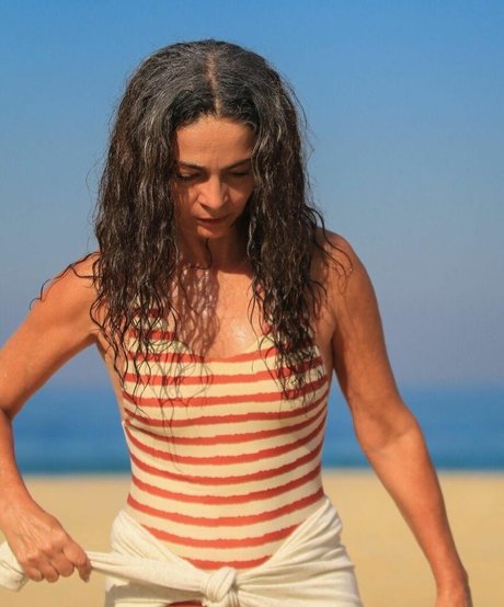 Claudia Ohana star art pictures