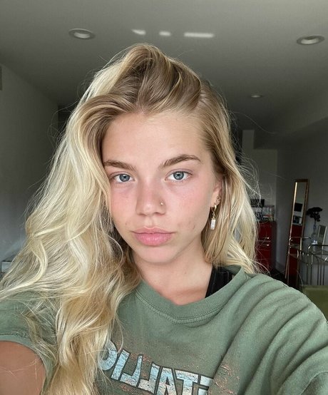 Becca Means adult actress img