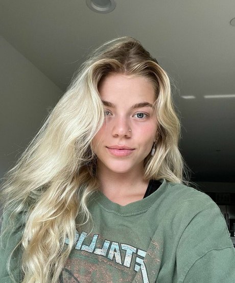 Becca Means exclusive model image