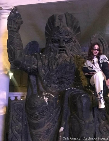 technoprincesss star high quality images