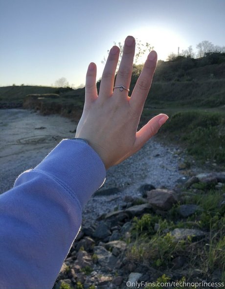 technoprincesss star hot picture