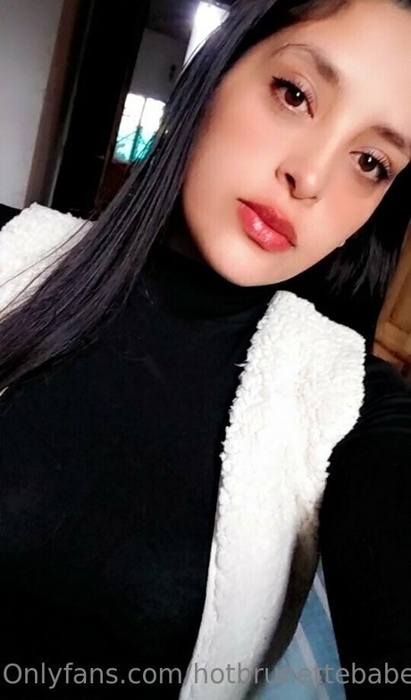 hotbrunettebabe pretty star photos