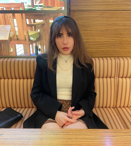 Mrs Bonniie pornstar beautiful img