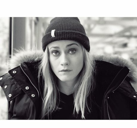 Olivia Taylor Dudley star erotic pic