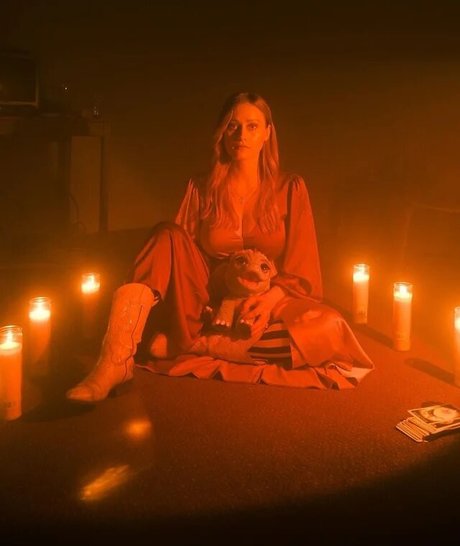 Olivia Taylor Dudley pornstar erotic image