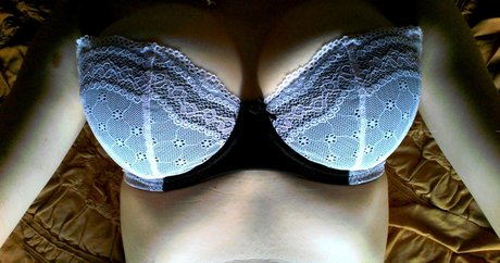 Olivia Taylor Dudley pornographic actress pic