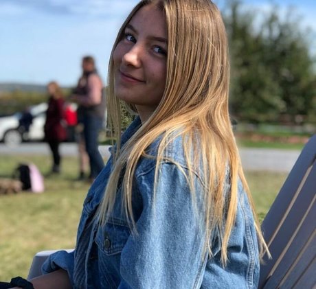 Sarao Sulli model nude images