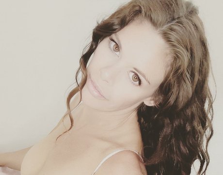 OnlyJans2023 sexy model picture