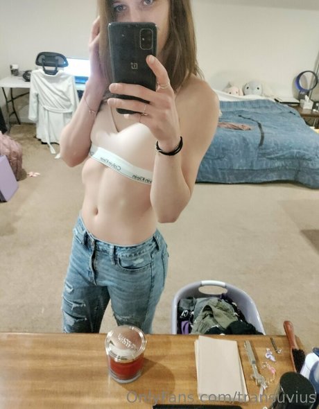 transuvius star nude pic