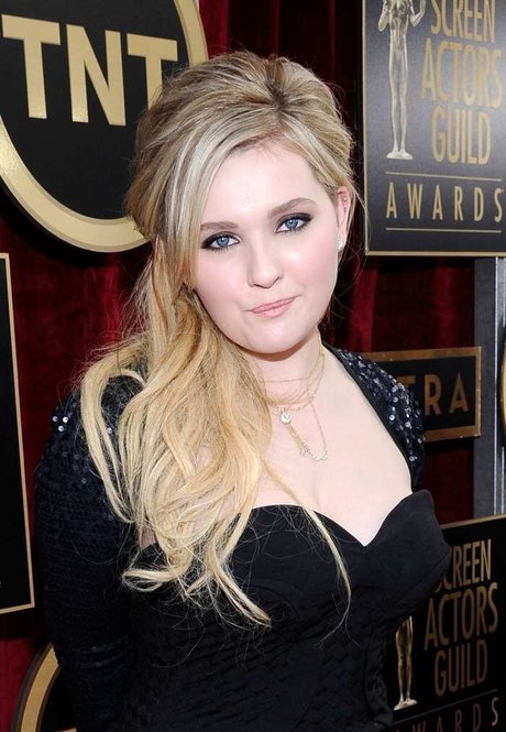Abigail Breslin model porn photos