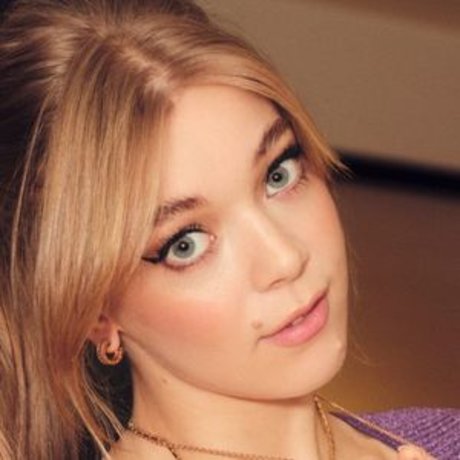 Becky Hill beautiful actress pictures