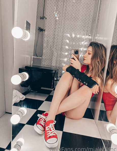 mialeblanc star top archive