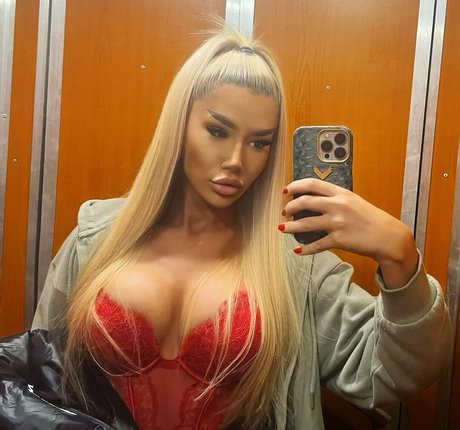 Eveline Marie star best pictures