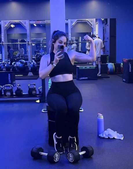 Sloane Wolf best model picture