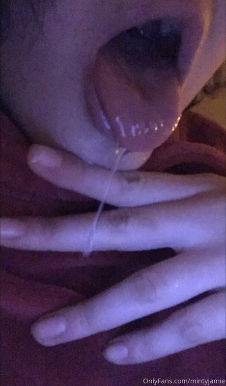 mintyjamie erotic model galleries