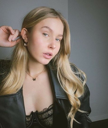 cirizzzle model best photo