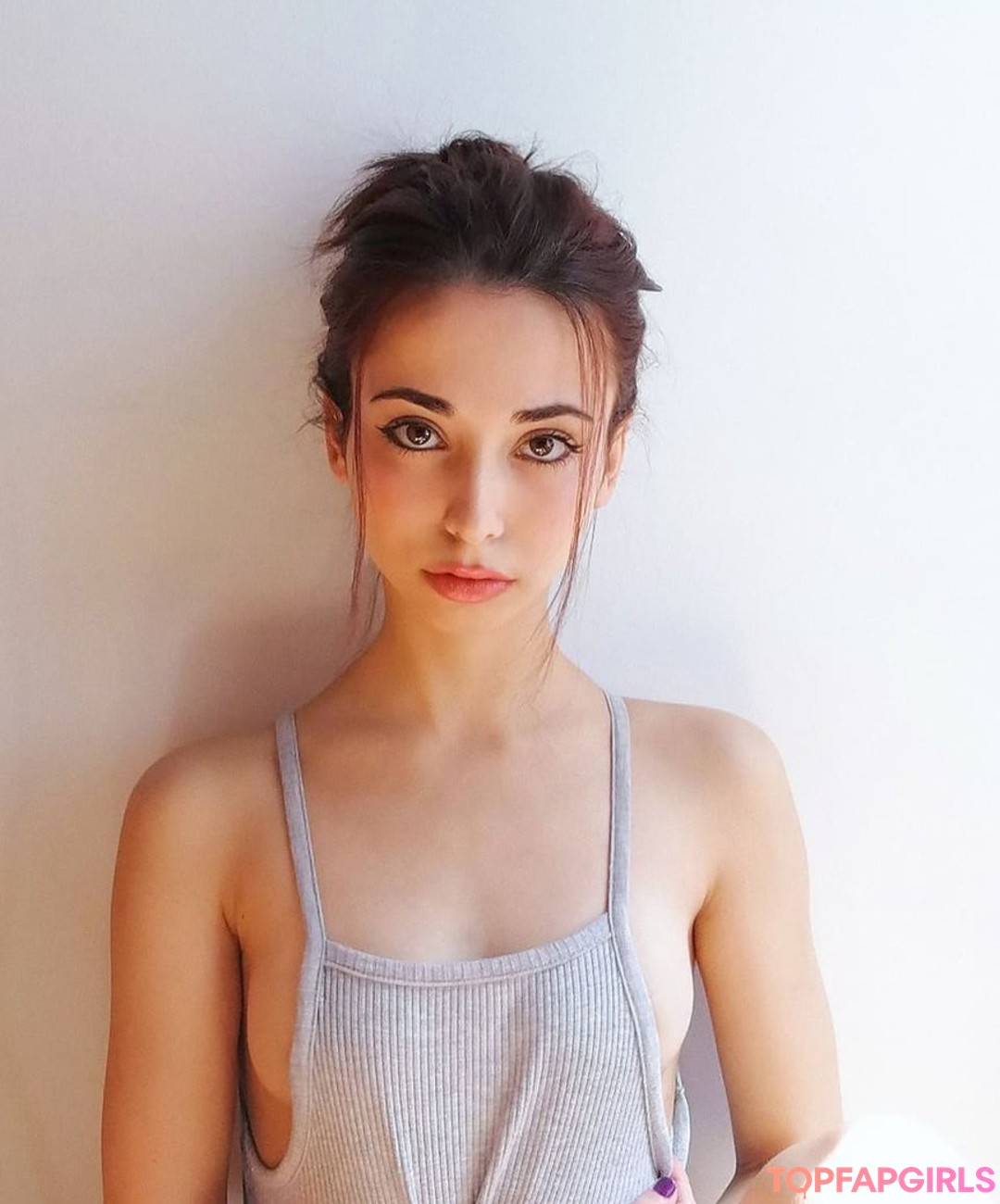 Lucrelisa sex model photo