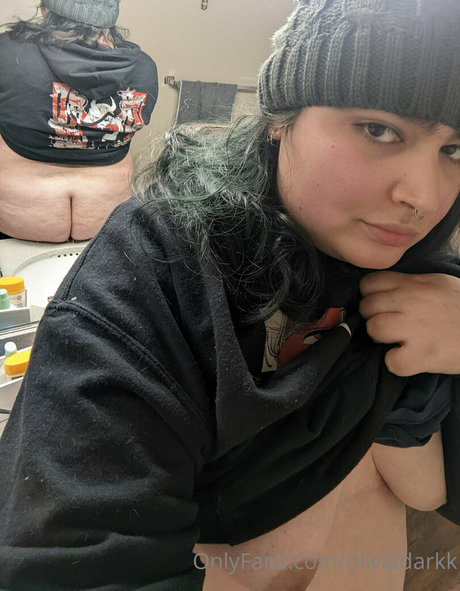 oliviadarkk erotic star pic