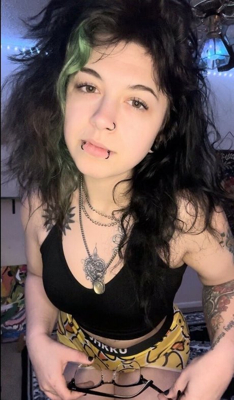 Lyssa Lowe model xxx archive